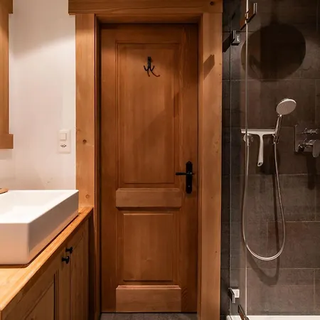 La Ruinette-spacious In Centre *