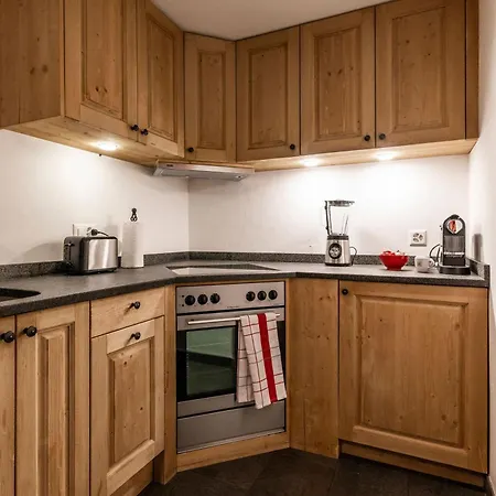 La Ruinette-spacious In Centre Verbier